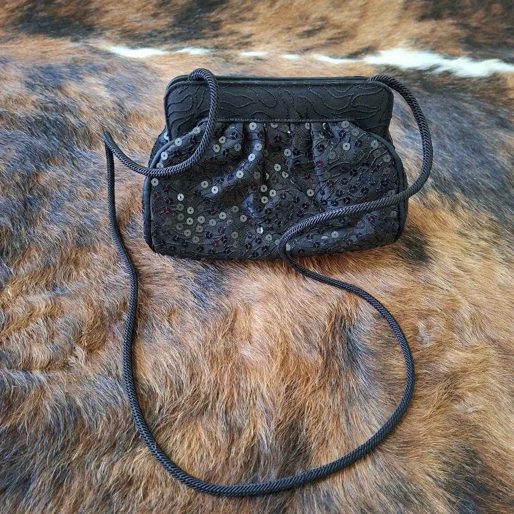 Stuart Weitzman Petite Black Tie Noir Handbag Black Sequin Clutch Bag Embroidery